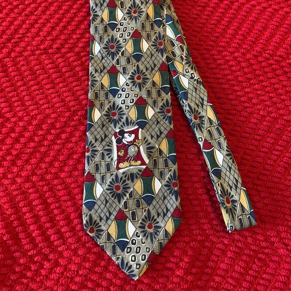 Vintage Disney Mickey Mouse 100% Silk Abstract Design - Picture 1 of 7